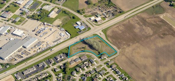 McCormick Crossing: 4676 Milton Ave, Janesville, WI 53546